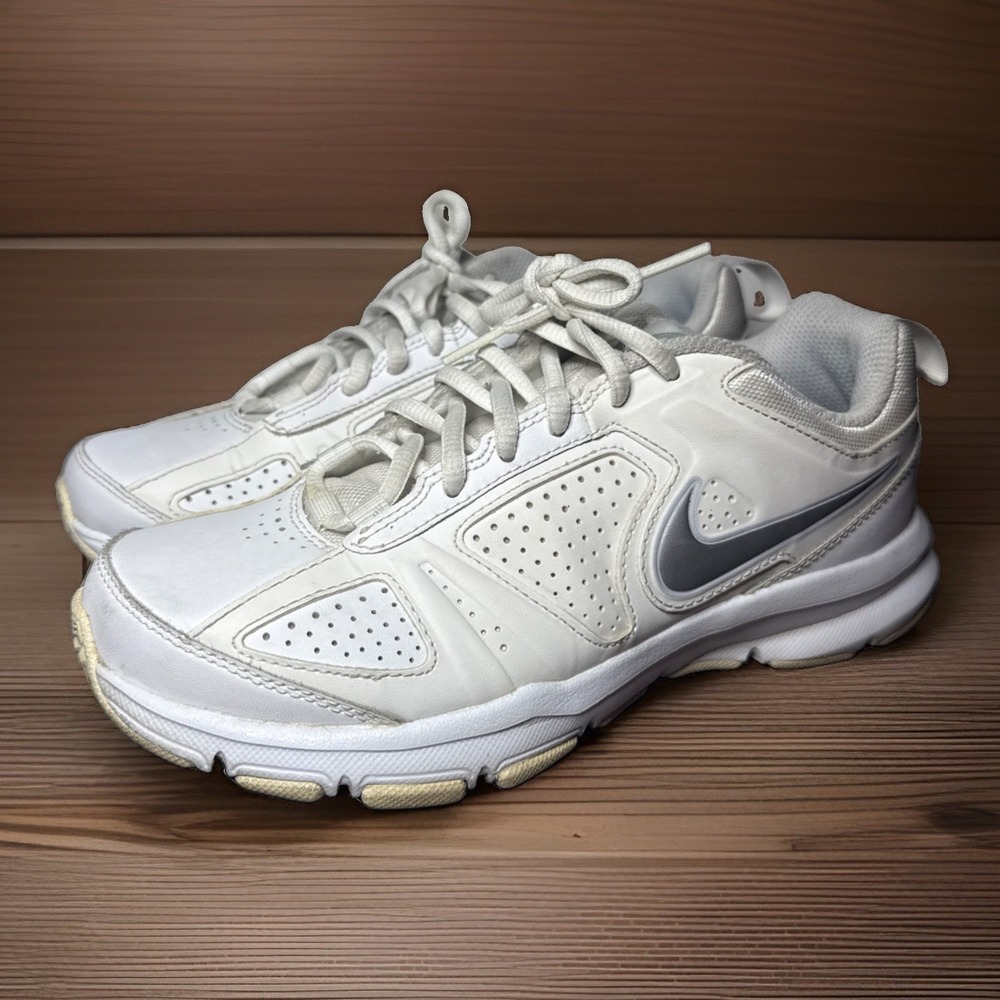 Nike T-Lite XI Womens 6.5 White Silver Leather Training Shoes 616696-101 - Picture 2 of 7